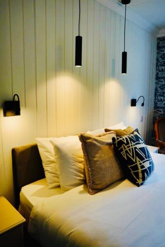Lochnell Arms Hotel - image 11