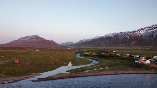 Viðarholt Base Camp in Hrisey