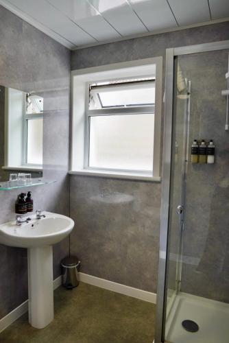 Lochnell Arms Hotel - image 13