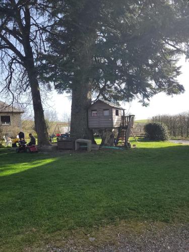 L'oustal de Léon (L'oustal de Leon) in Cassagnes-Begonhes