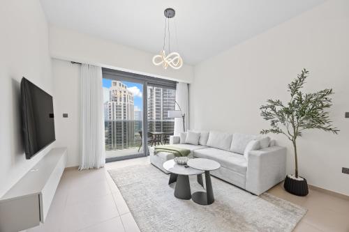 Act tower-1BR near burj khalifa, Dubaï