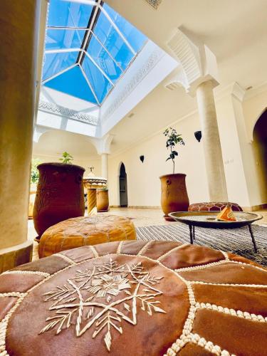 Luxury Spot 2026 - Riad Sahara Experience - Piscine in Sidi Binnzarene