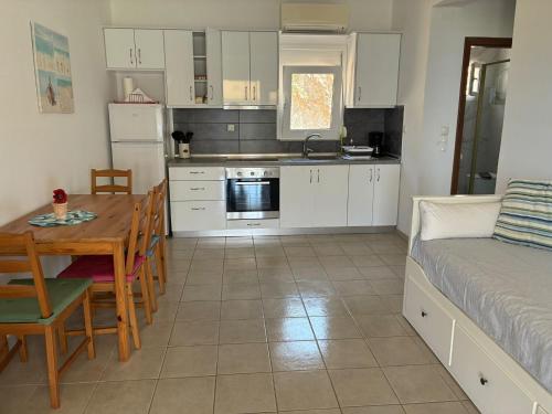 Kitchen, Syvota Sunset Apartments in Perdika