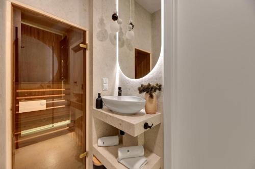 Family & Business Sauna Apartments Baltic Horizon No 1 PREMIUM SPA - 3 Bedroom with Private Sauna, Jacuzzi, Rooftop Gym & Panoramic Terrace, Balcony, Underground Garage, Gdańsk