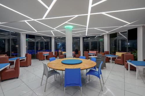 Restoran, Garden Bay Signature AppartHotel in Dar Bouazza