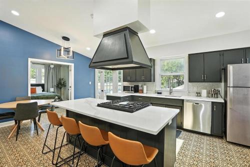 Campus To Dunes Escape - 2 King Beds - Game Area in วาลปาไรโซ (IN)