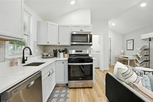 Beacons' Nest, Valpo U, Downtown & Dunes in วาลปาไรโซ (IN)