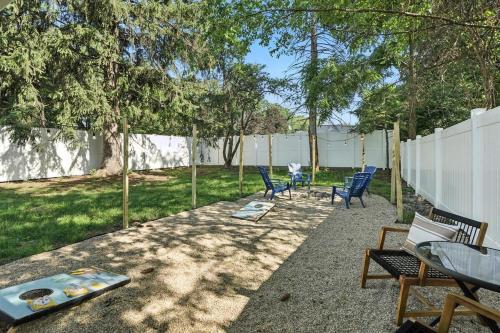 Beacons' Nest, Valpo U, Downtown & Dunes in วาลปาไรโซ (IN)