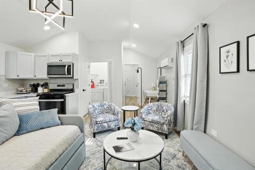 Beacons' Nest, Valpo U, Downtown & Dunes in วาลปาไรโซ (IN)