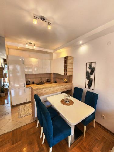 MiraBlu - New Modern Apartment - FREE parking, Budva (fotografie 6)