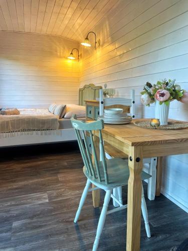 Maringotka České Švýcarsko (Maringotka Ceske Svycarsko) in Růžová