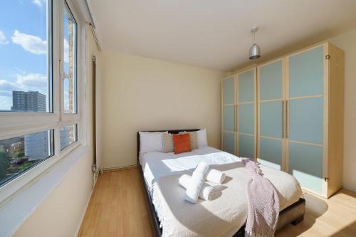 Modern 1BR Apartment 3 Mins to Old Street, London (photo 2)