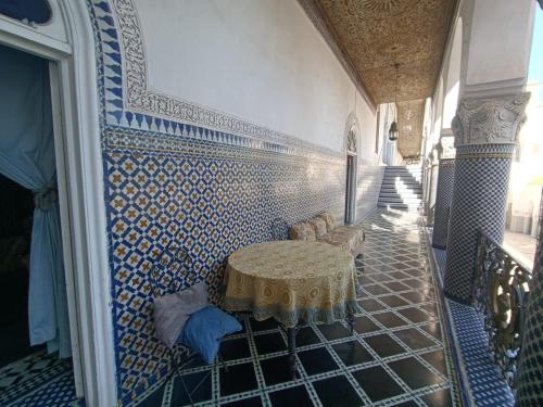 Suite in a 19 century palace in the heart of Medina, Fes