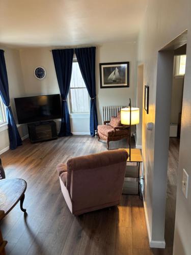 Harold Hidden Haven - Close to area Hospitals in Johnstown (PA)