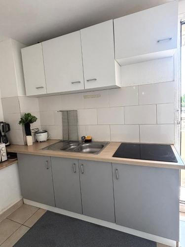 Chambre à 20 minutes de Paris TOUR EIFFEL, APPARTEMENT COMMUN (Chambre a 20 minutes de Paris TOUR EIFFEL, APPARTEMENT COMMUN) in 塞納河畔埃皮奈