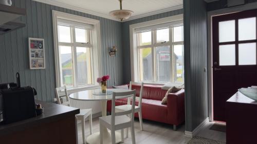 Steinhusið in Holmavik