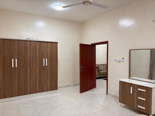 One-Bedroom Apartment image 6