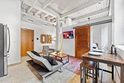 Brooklyn Style Loft l DT l Parking l Cafe, Cleveland (photo 7)