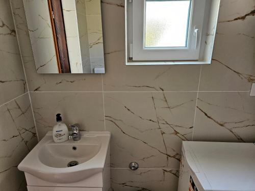 Apartment Klara - image 4