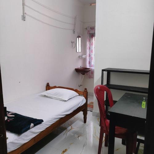 Ebenezer Stay - image 2