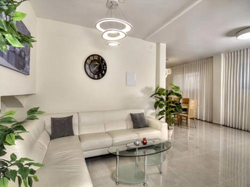 הבית בעתיקה in Kiryat Breslav