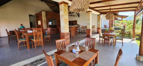 Restaurant, Terrace Retreat & Spa Medewi near Bunut Bolong