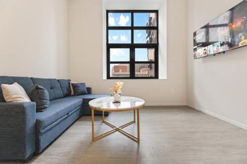 Luxury DT Condo l Playhouse Square l Fast W-Fi, Cleveland (photo 3)