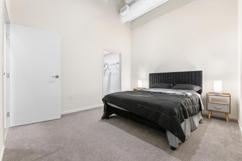 Luxury DT Condo l Playhouse Square l Fast W-Fi, Cleveland (photo 8)
