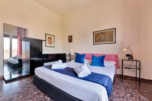 GOLDEN LUXE - Crispi Apartment in Lido di Camaiore