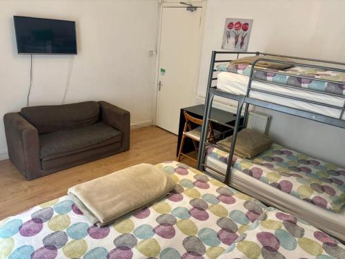 Edinburgh Central Apartment - image 12