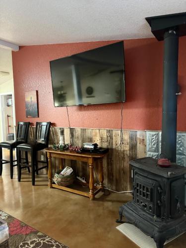 Cowboys and Angels RV Park, Cabins, and Events in Mountain Home, USA