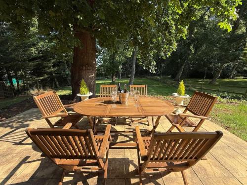 Stylish 4-Bed Apartment in Suffolk l Near Town in Barsham