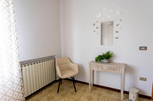 Twin Room with Private External Bathroom