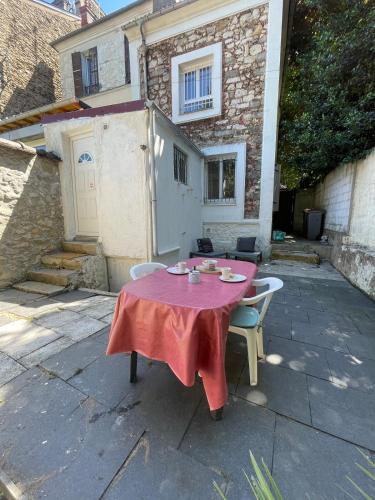 Le Petit Palmier - Gare de Melun in Melun