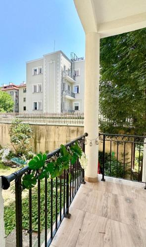 Bright, City Centre, 1BR Apartment , Next to Sofia University, Sofía (foto 10)