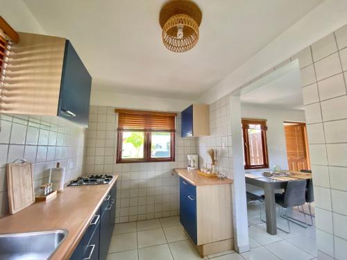 One-Bedroom Apartment image 5