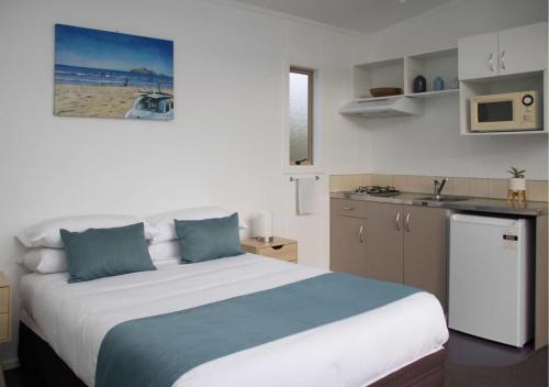 kuhinja, Russell-Orongo Bay Holiday Park in Russell