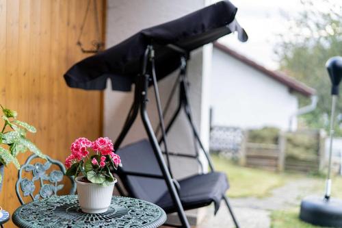 花園, Stilvolles und Kunstvolles Retreat Apartment mit 400qm Garten & Massage und Ayurveda in 格萊內特