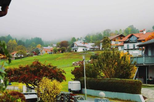 景觀, Stilvolles und Kunstvolles Retreat Apartment mit 400qm Garten & Massage und Ayurveda in 格萊內特