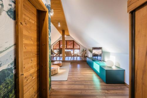 Forest oasis - mountain attic in High Tatras in Велка Ломника