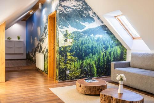 Forest oasis - mountain attic in High Tatras, Veľká Lomnica (fotografie 2)