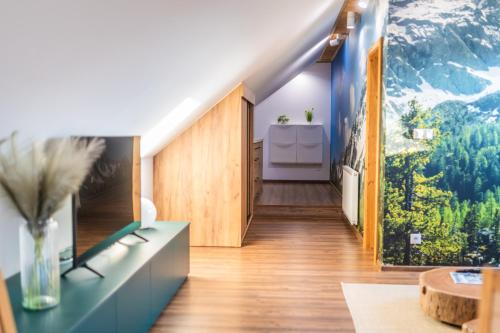 Forest oasis - mountain attic in High Tatras in Велка Ломника