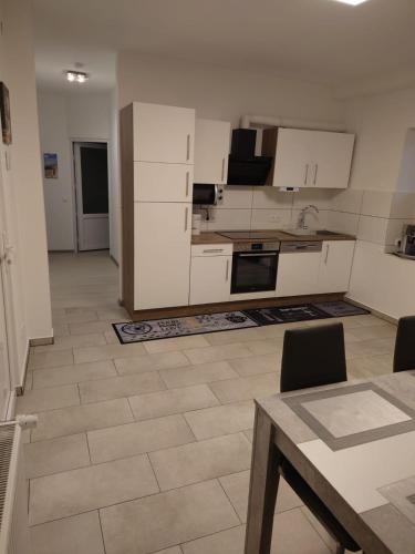 Køkken, Ferienwohnung Ella in Gries