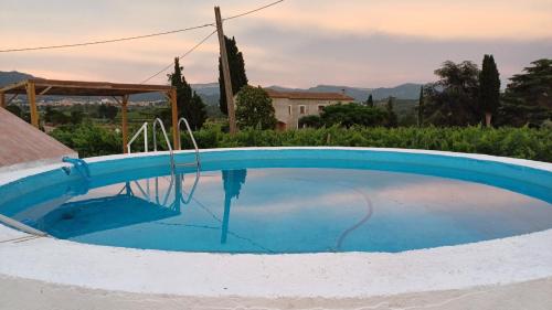 Úszómedence, La Caseta Vella in Falset