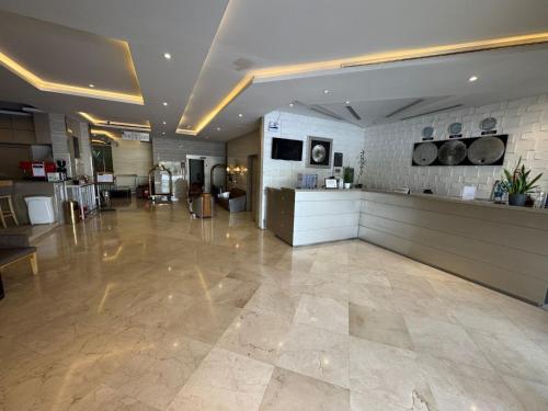 ล็อบบี้, SIXTY THREE ServIced Apartments in อัล สุไลมาเนียห์