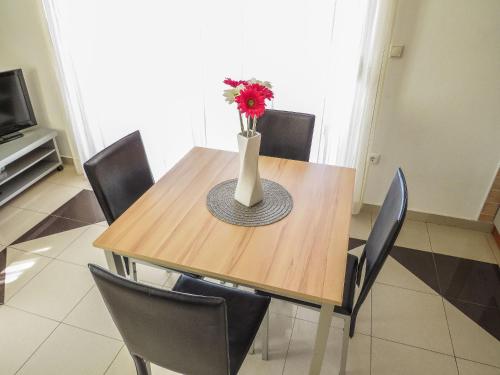 Apartments Eddie - great location - image 6
