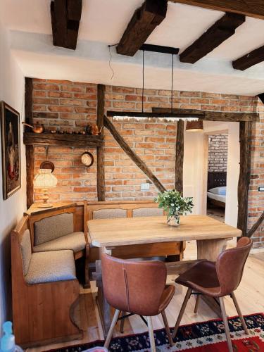 Inside, The Village- The Brick Loft in Costeşti (Dâmbovița)