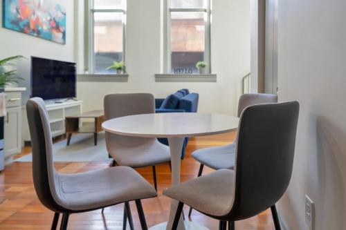 Bright and Modern Loft in Louisville # 209 in Louisville, USA
