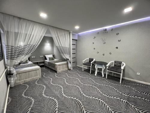 Facilities, Status House in Farghona