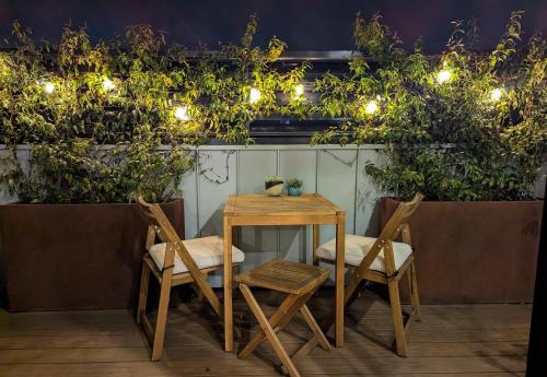 Up and Down Simple Comfort at Thornbury Townhouse in ثورنبيري